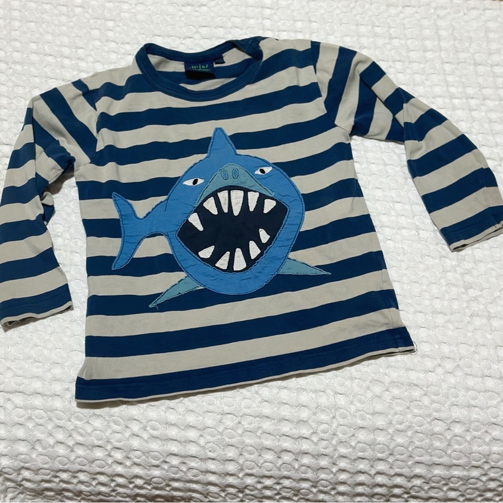 Mini Boden little boys shark striped shirt size 5/6Y
